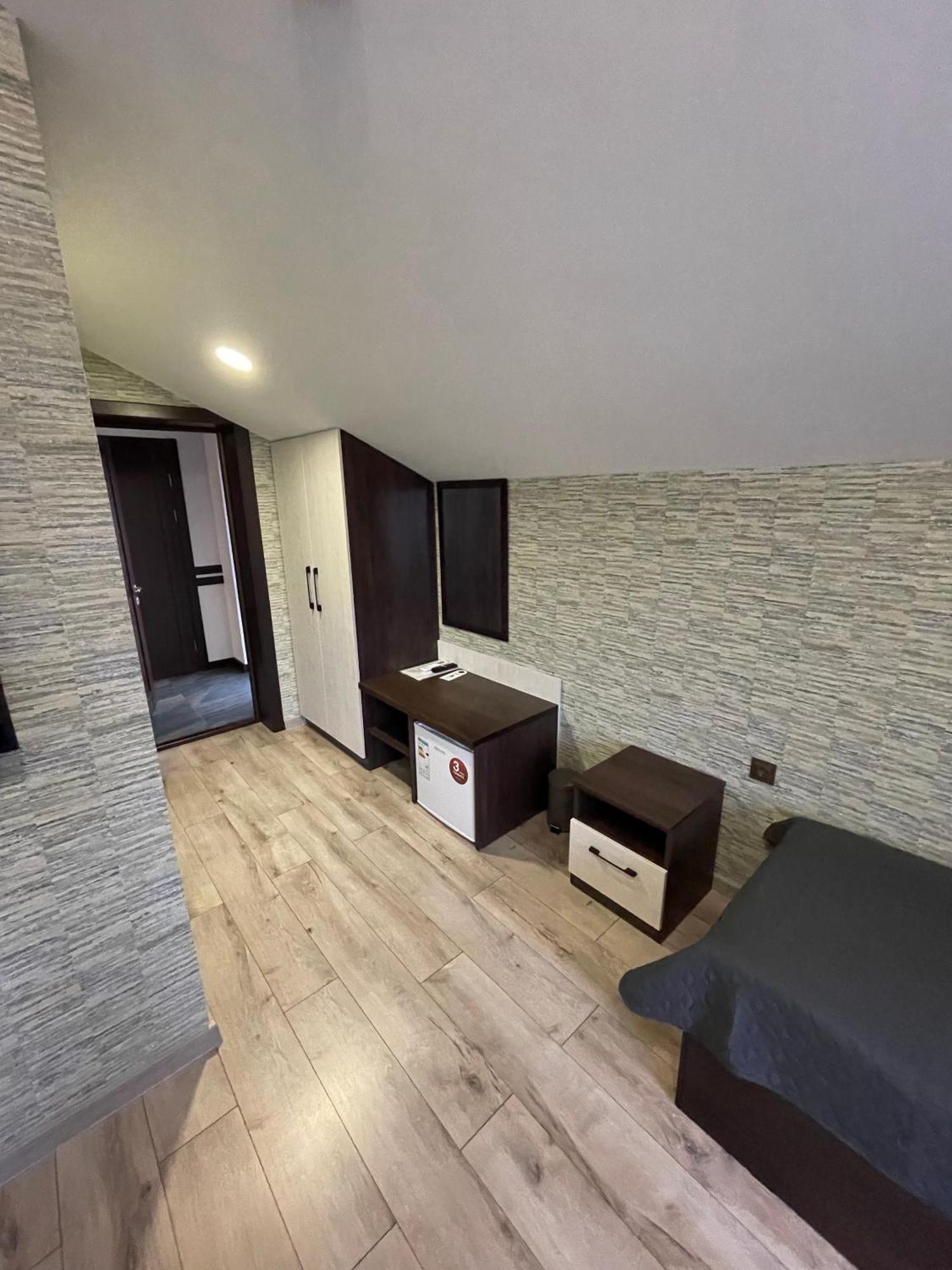 Hotel Ні Пуху, Ні Пера! Reshetylivka Exterior foto