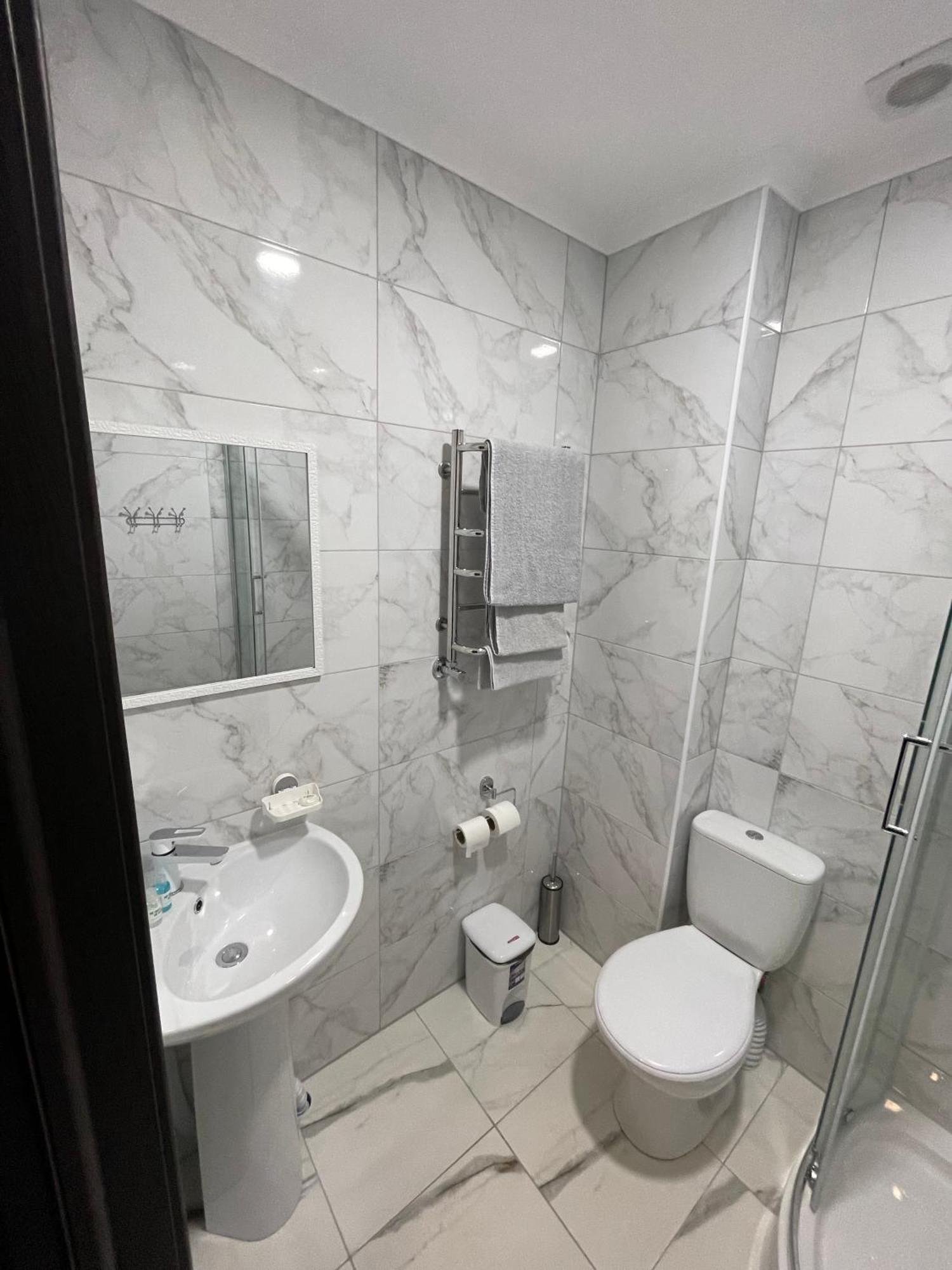 Hotel Ні Пуху, Ні Пера! Reshetylivka Exterior foto